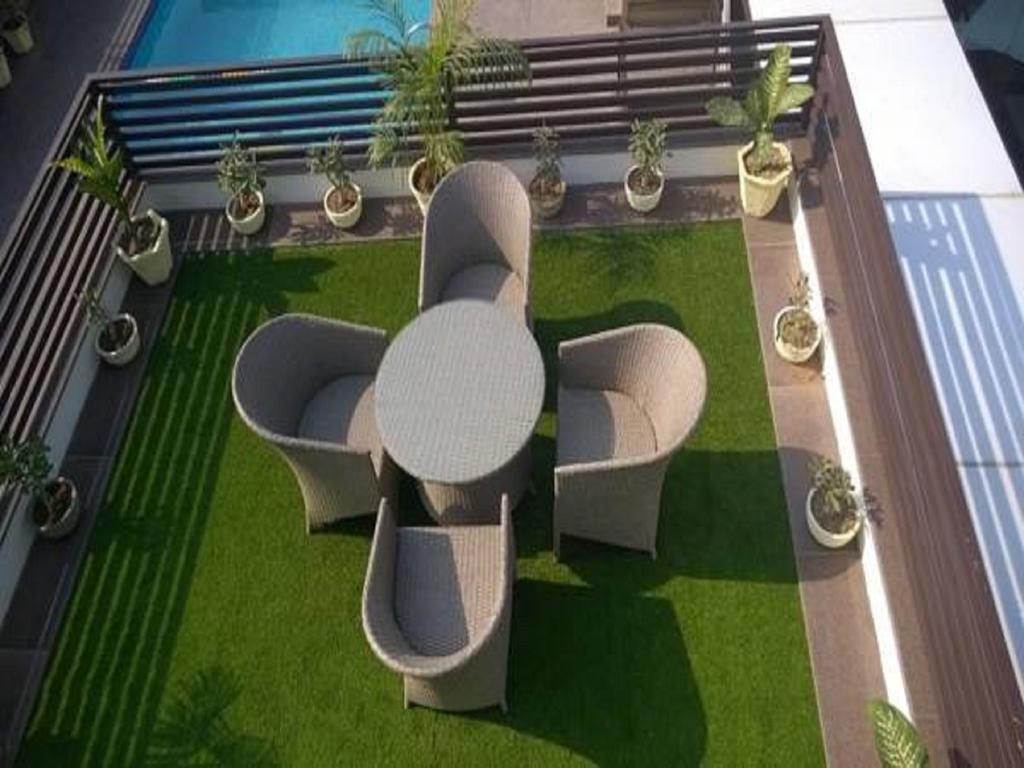 Hotel Seven Hills Tower Agra  Exteriör bild